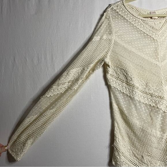 Sundance Cream Lace for Days Crochet Semi-Sheer Long Sleeve Knit Top Sz M - Picture 7 of 11